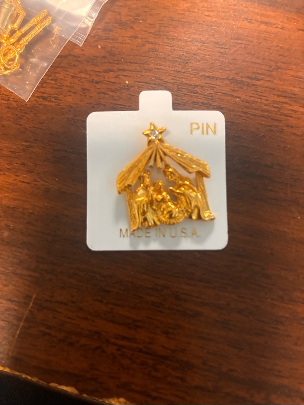 Gold tone Nativity Scene Pin - Women Jewelry